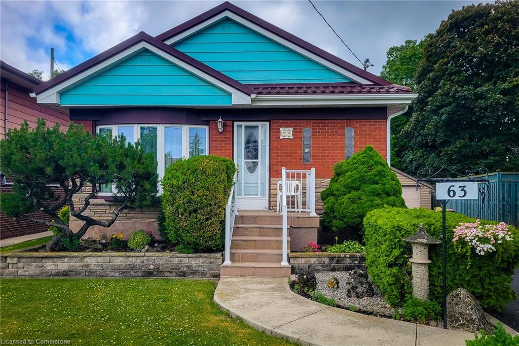 63 Hardale Crescent Property Photo 3