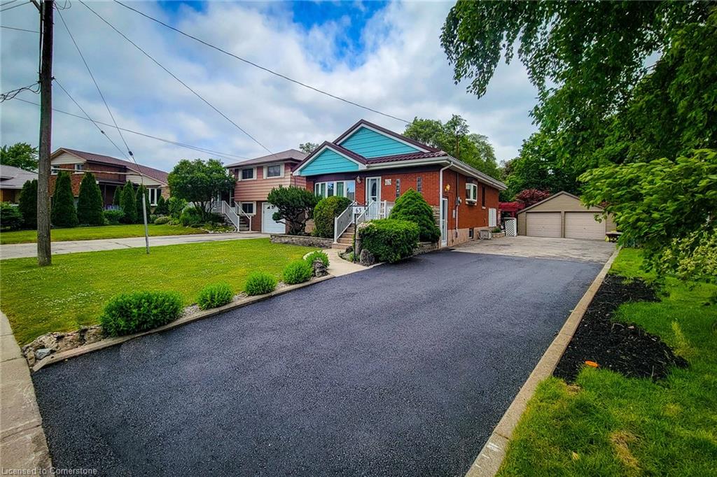 63 Hardale Crescent Property Photo 7