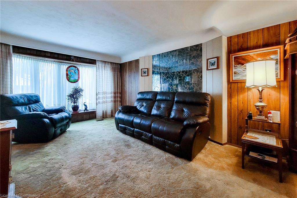 63 Hardale Crescent Property Photo 10