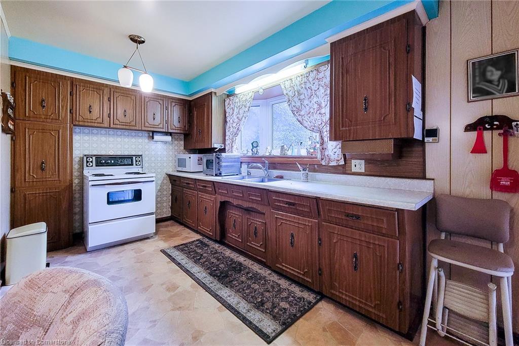 63 Hardale Crescent Property Photo 12