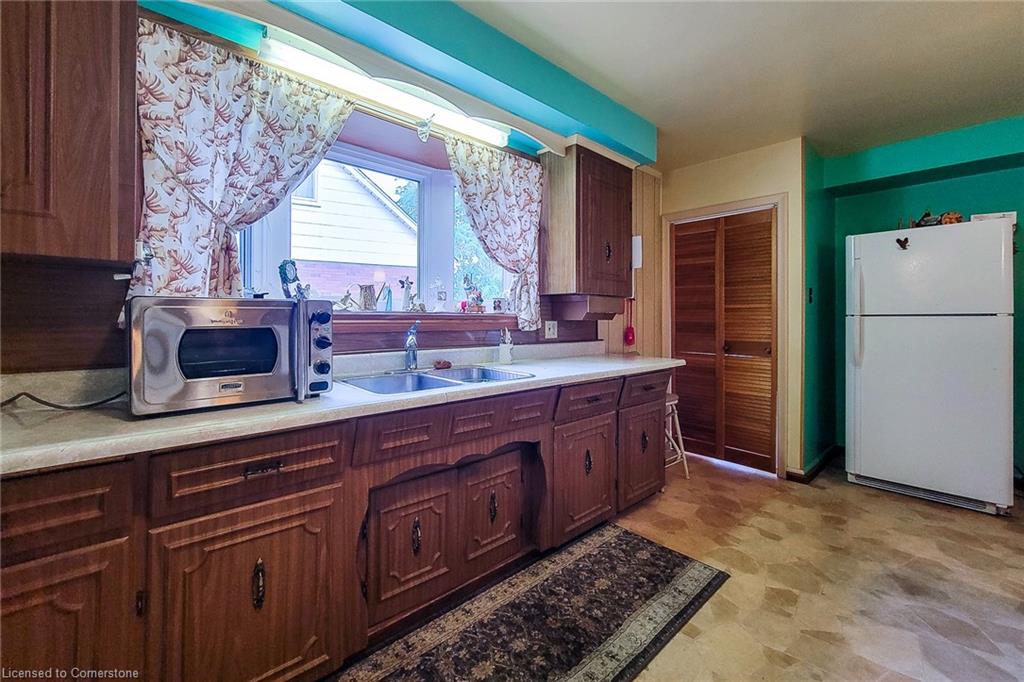 63 Hardale Crescent Property Photo 13
