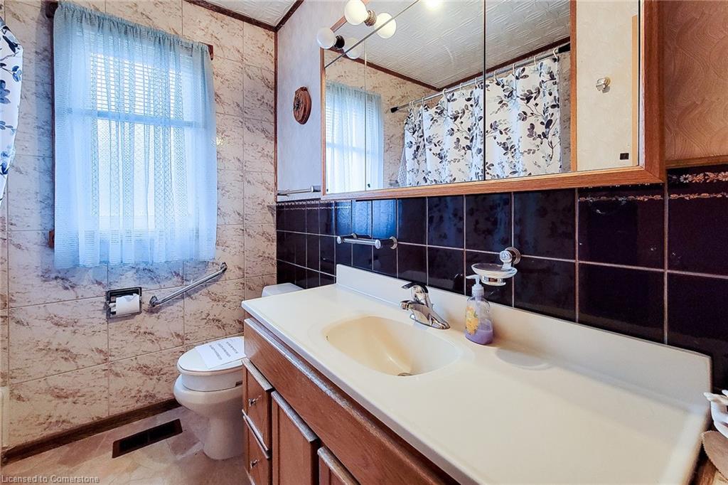 63 Hardale Crescent Property Photo 21