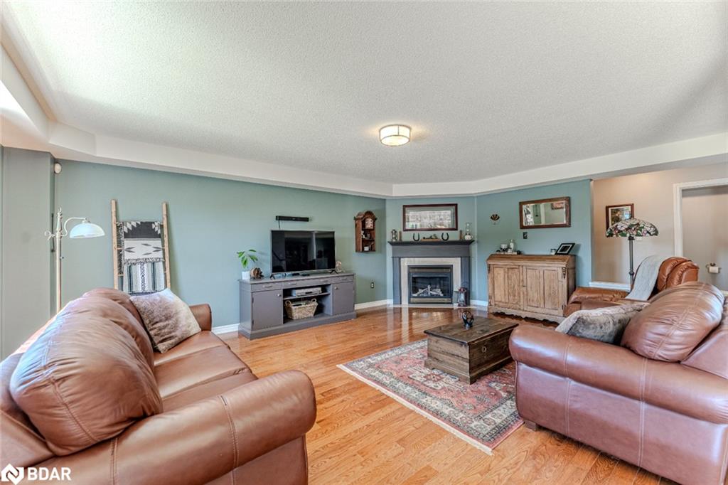 10 Mcavoy Drive Property Photo 7
