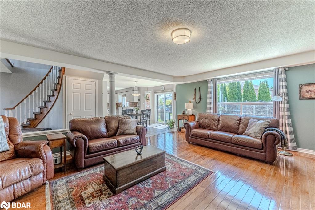 10 Mcavoy Drive Property Photo 8