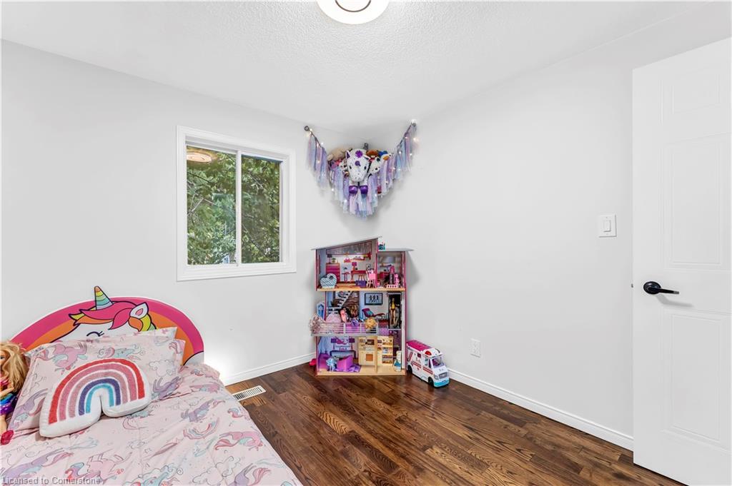34-90 Mooregate Crescent Property Photo 26