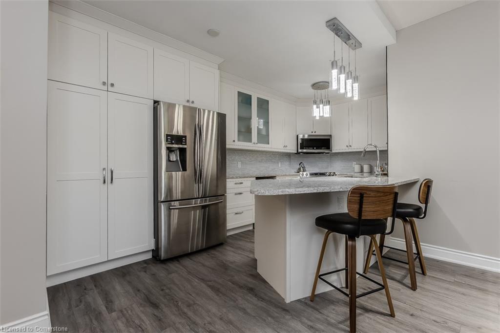 219-2075 Amherst Heights Drive Property Photo 4