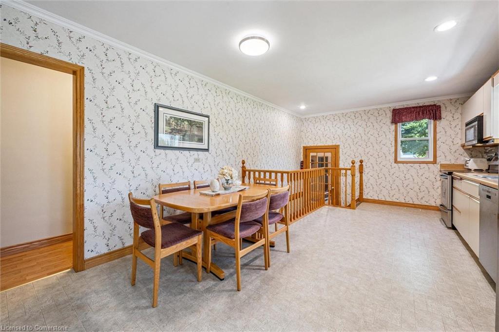 6618 Laird Road W Property Photo 6