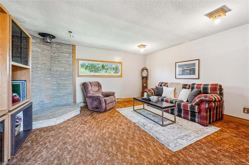 6618 Laird Road W Property Photo 9