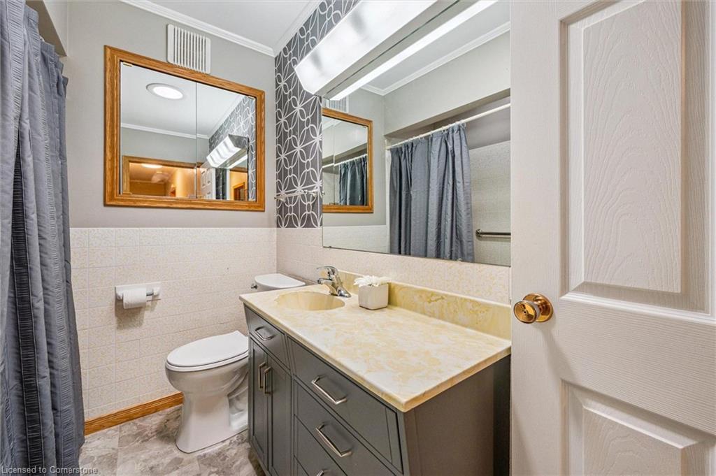 6618 Laird Road W Property Photo 14