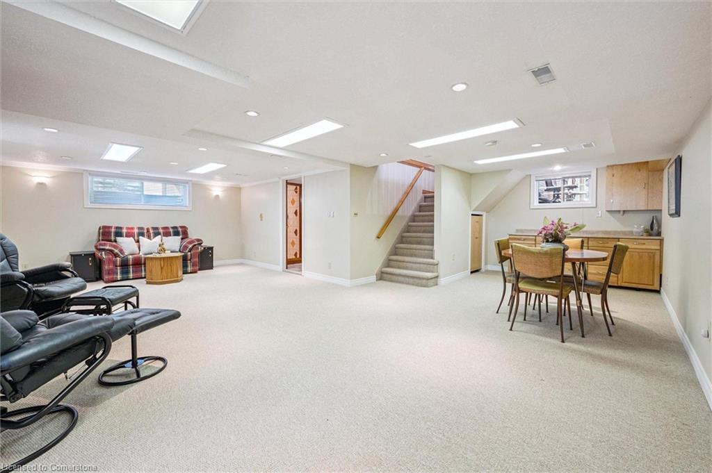 6618 Laird Road W Property Photo 15