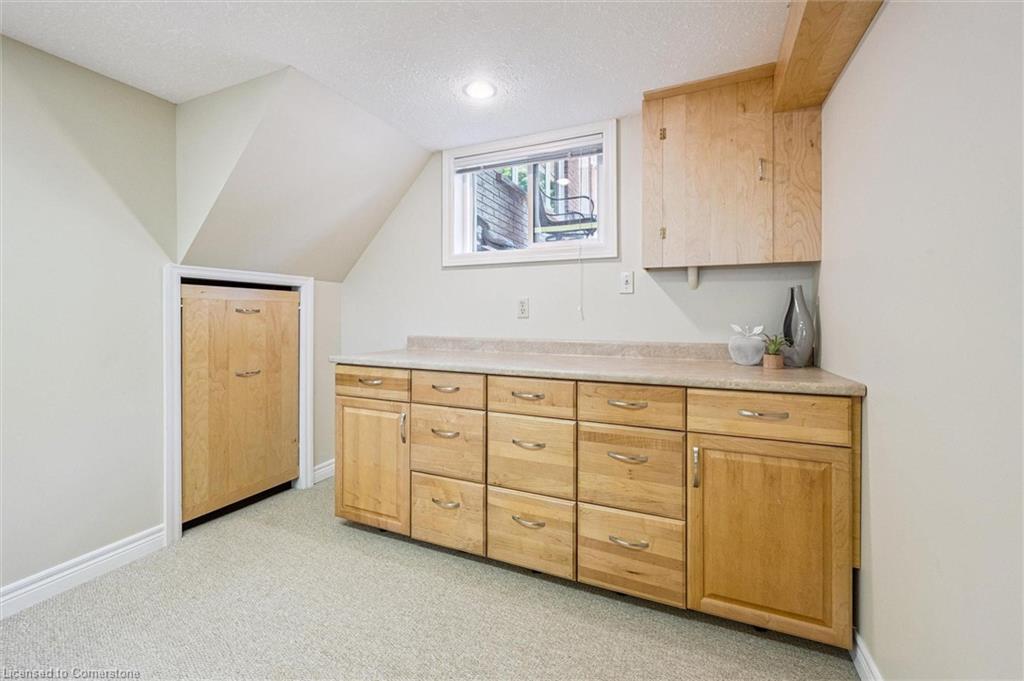 6618 Laird Road W Property Photo 16