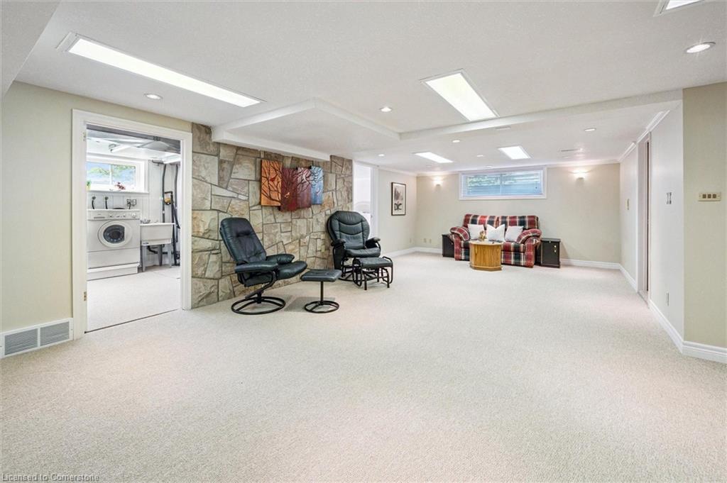 6618 Laird Road W Property Photo 17