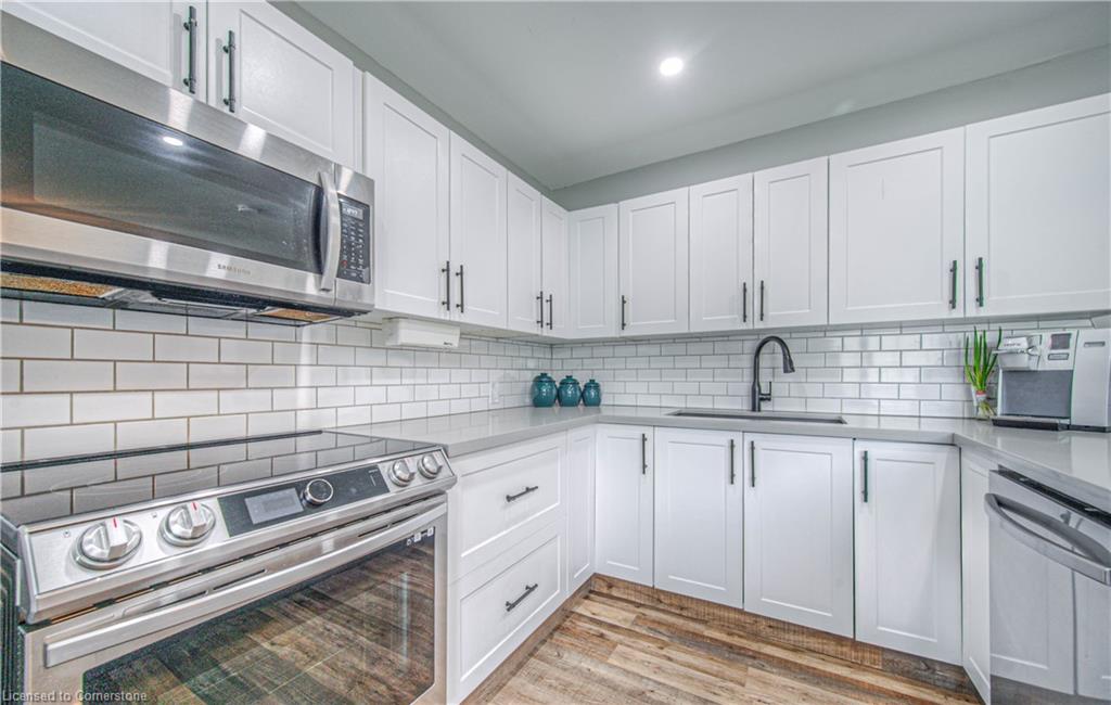 70 Stanley Street Property Photo 14