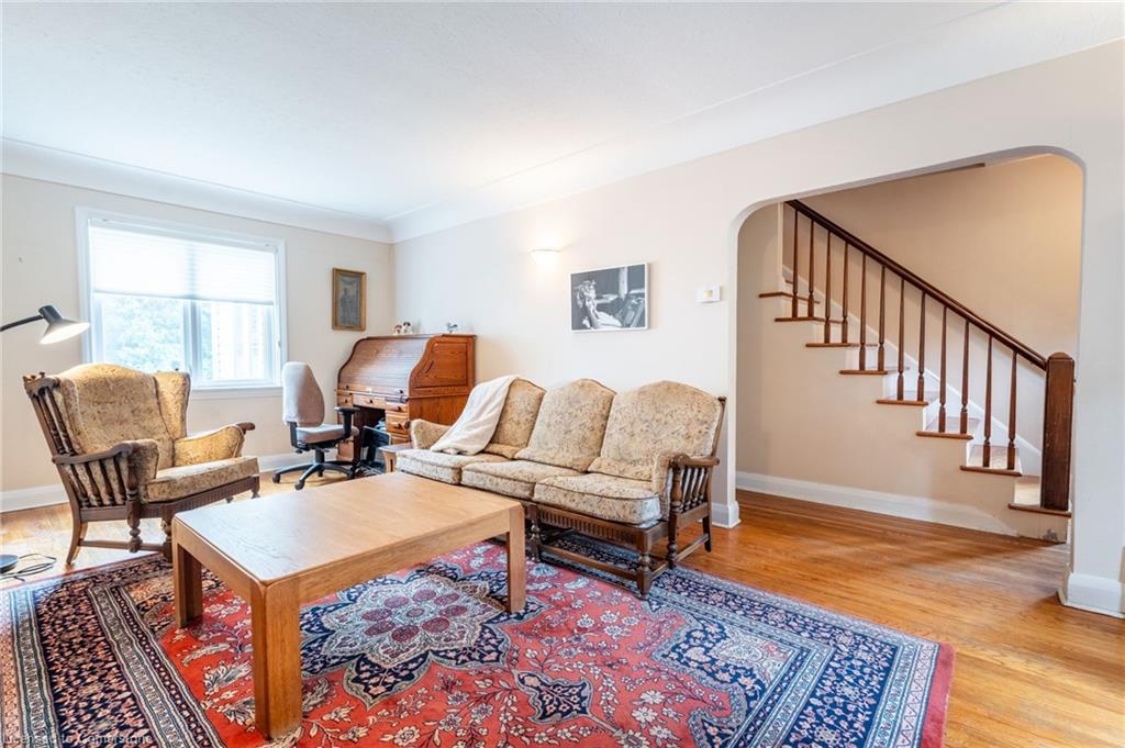 580 Emerald Street Property Photo 4