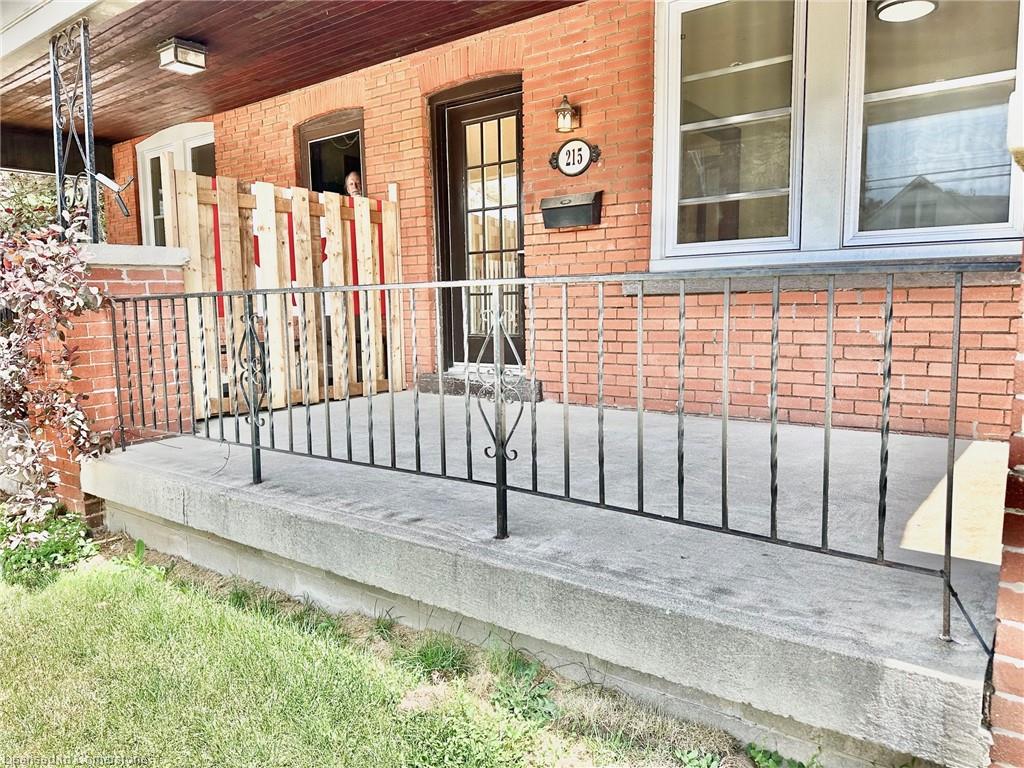 215 Rosewood Road Property Photo 6