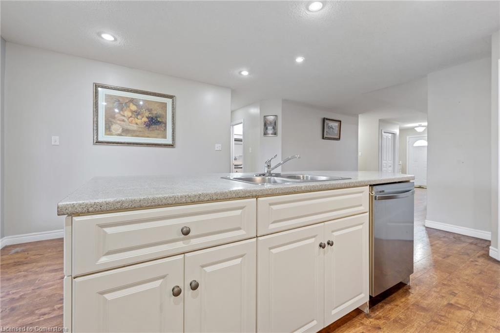 332 Duncombe Road Property Photo 13