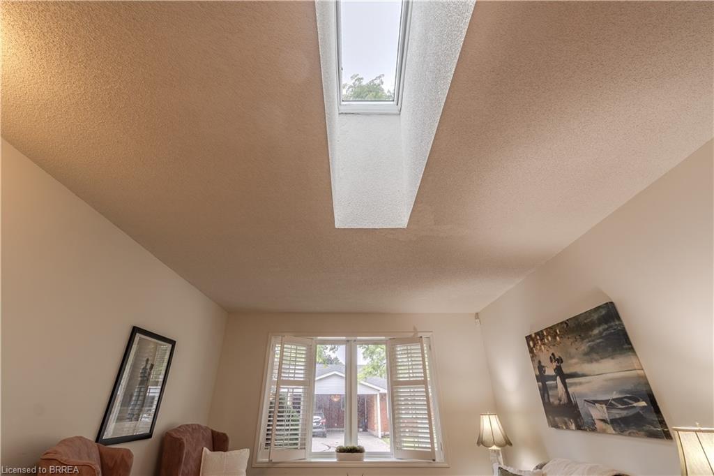 47-1030 Colborne Street Property Photo 3