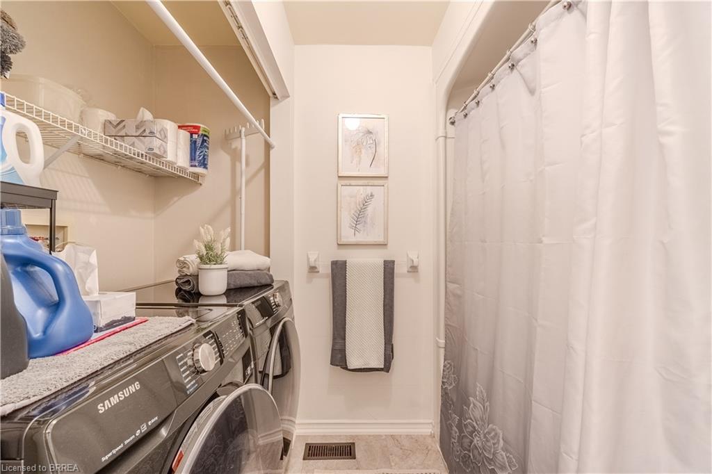 47-1030 Colborne Street Property Photo 8