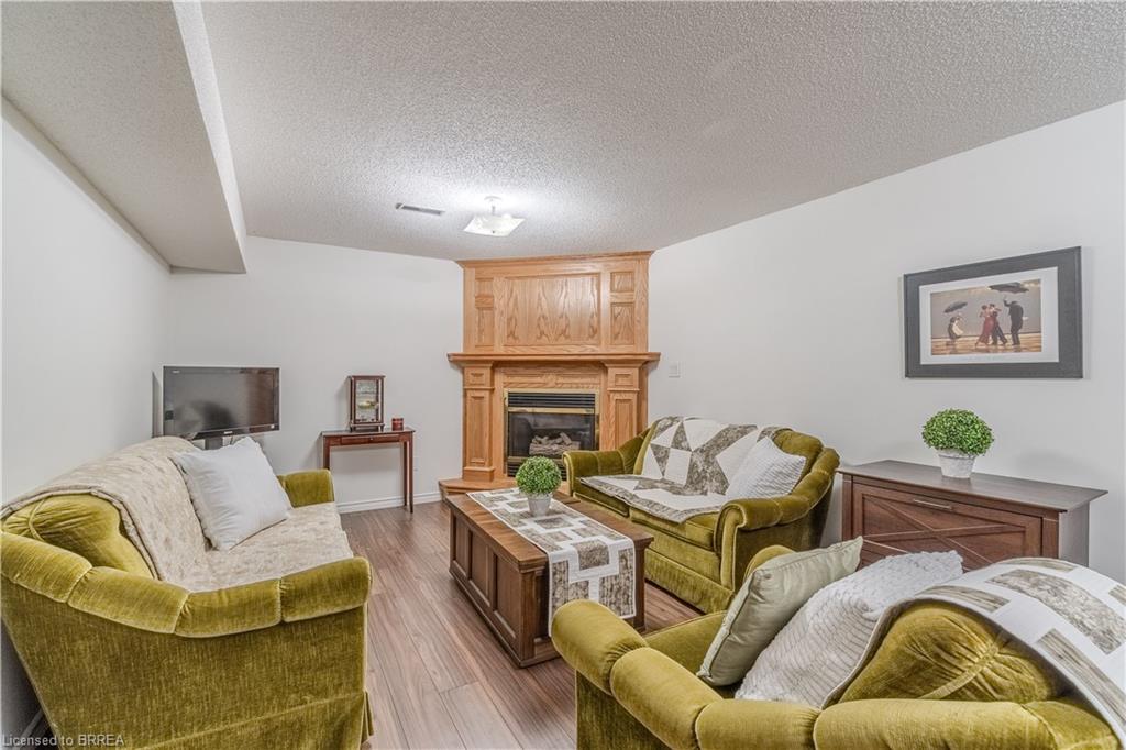 47-1030 Colborne Street Property Photo 16