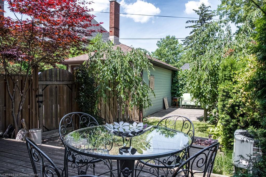 39 Maplewood Avenue Property Photo 36