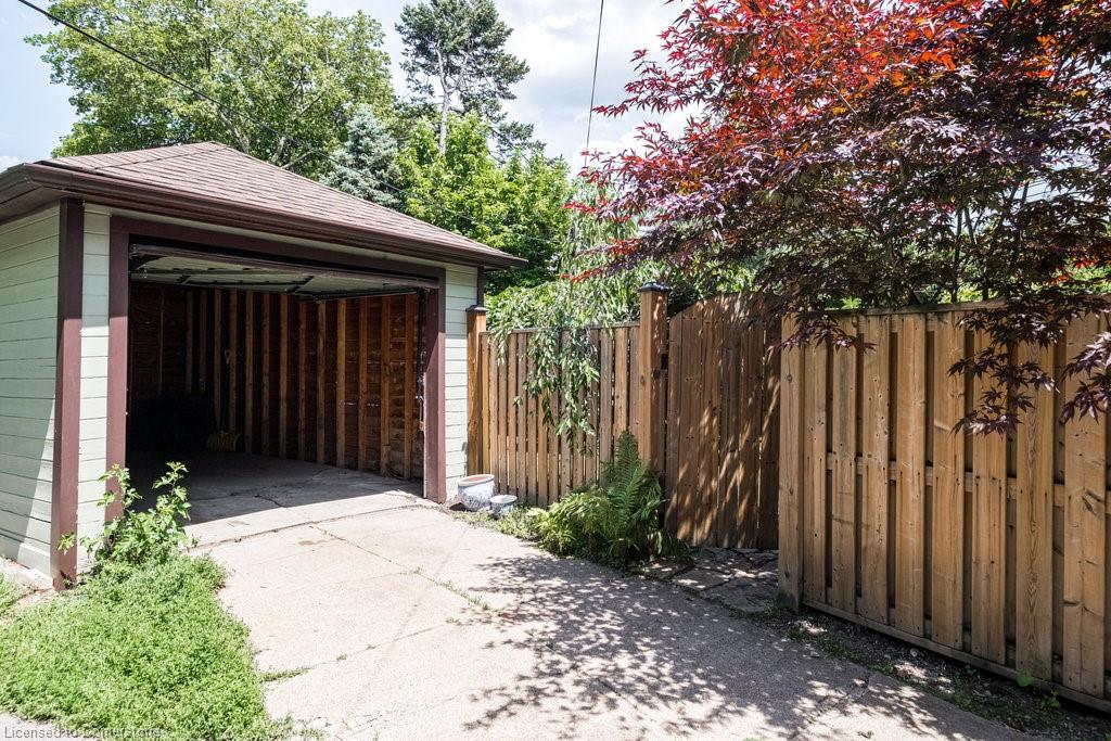 39 Maplewood Avenue Property Photo 40