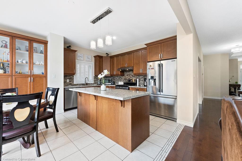 67 Bellroyal Crescent Property Photo 20