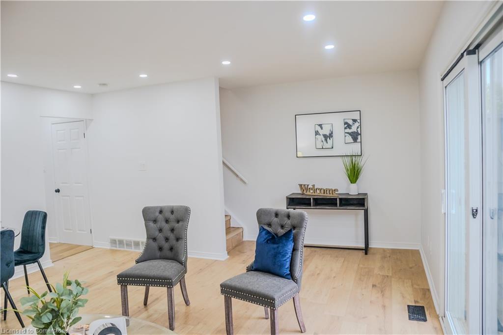 3-249 Camelot Court Property Photo 15