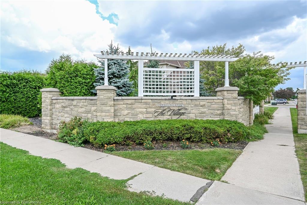 34 Abbotsford Trail Property Photo 50