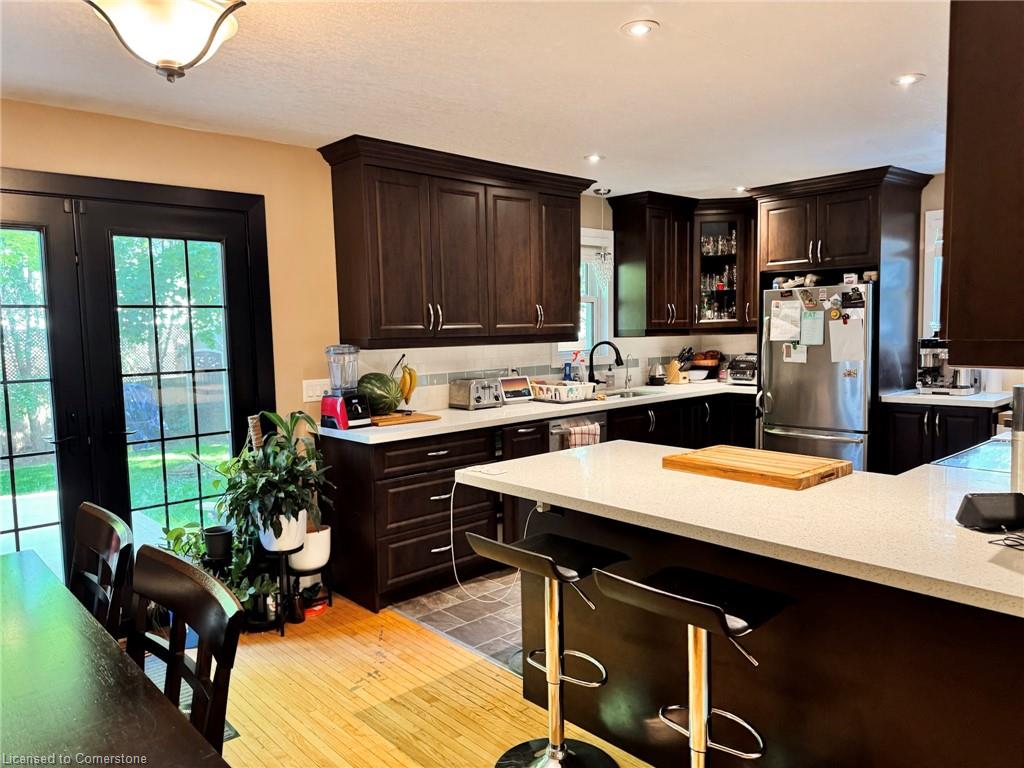 125 Brock Street Property Photo 3