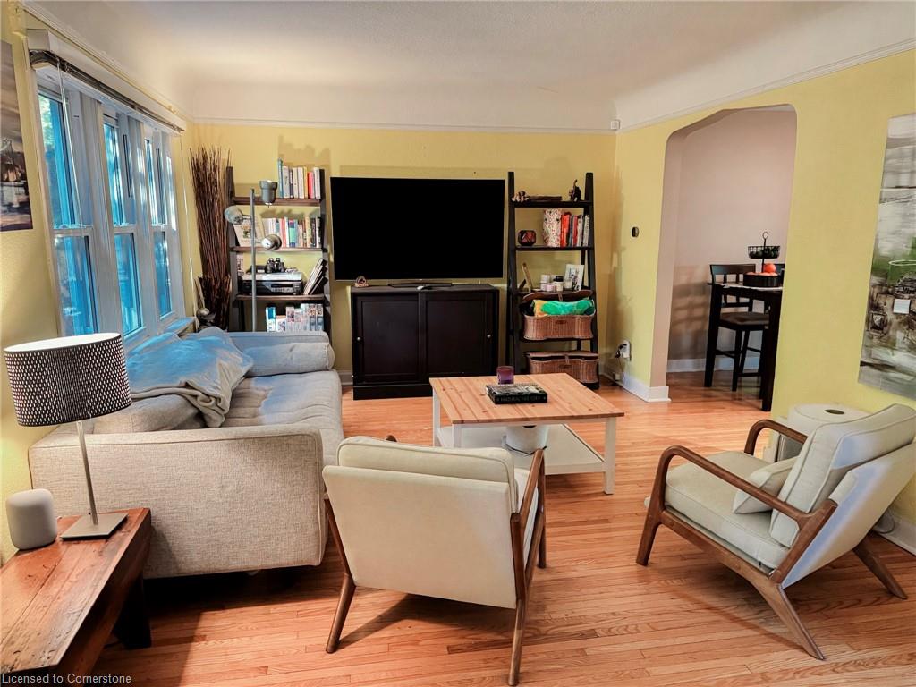125 Brock Street Property Photo 6
