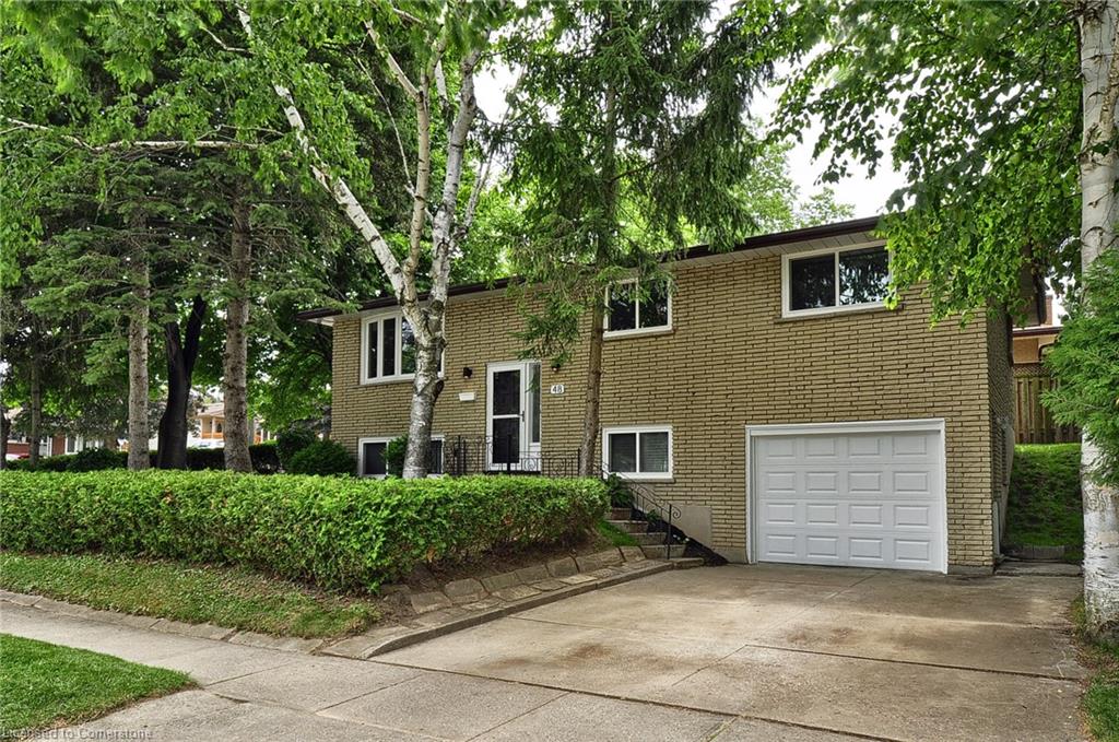 48 Mark Crescent Property Photo 2