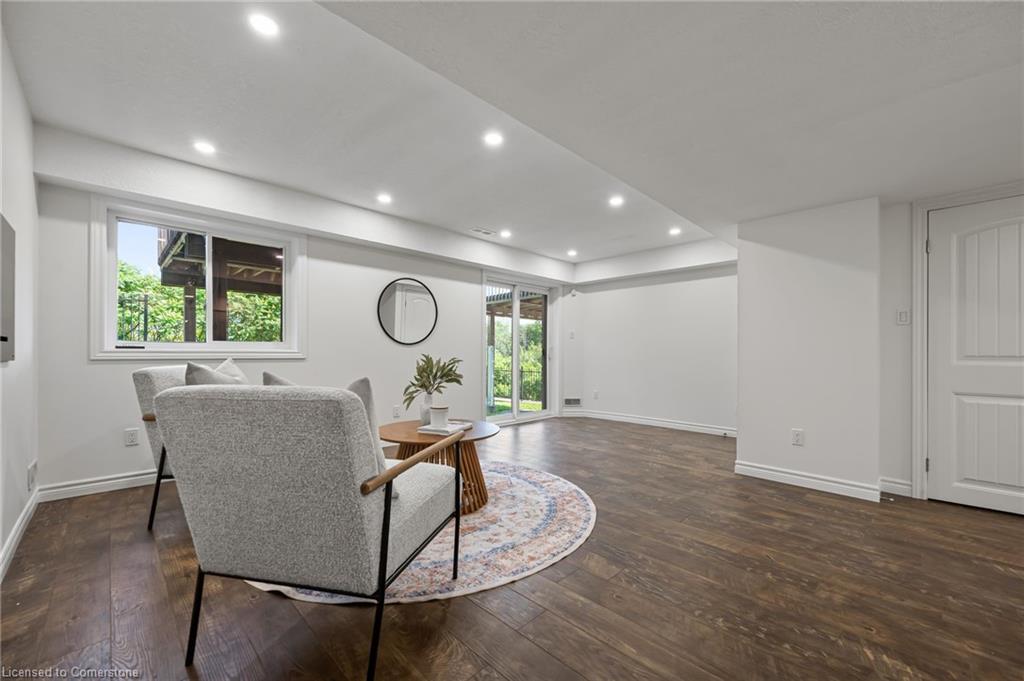 D16-6 Upper Mercer Street Property Photo 35