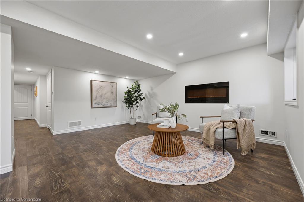 D16-6 Upper Mercer Street Property Photo 37