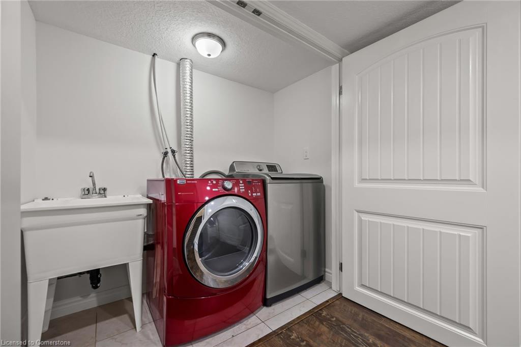 D16-6 Upper Mercer Street Property Photo 39