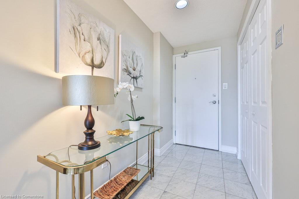 411-2511 Lakeshore Road W Property Photo 7
