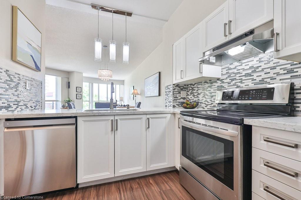 411-2511 Lakeshore Road W Property Photo 10