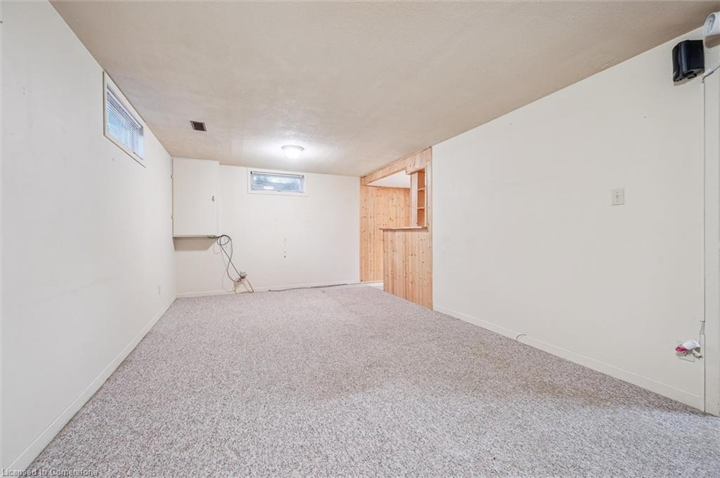 17 Springdale Boulevard Property Photo 30