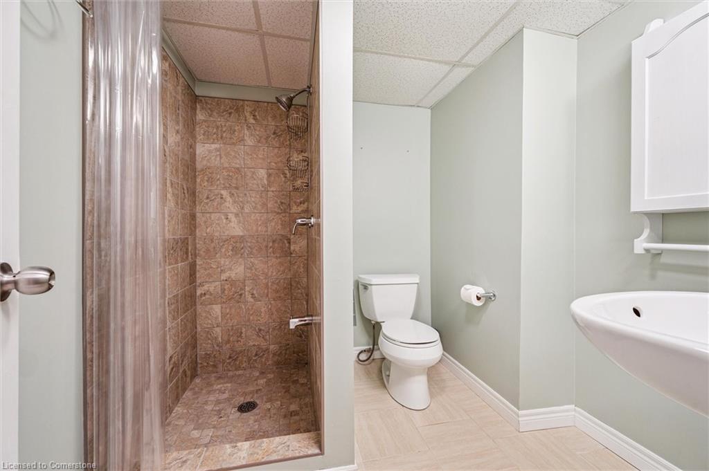 17 Springdale Boulevard Property Photo 34