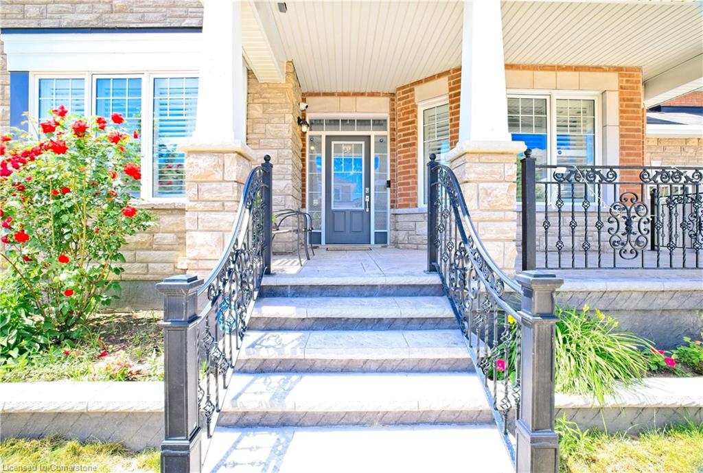 24 Pickett Place Property Photo 6