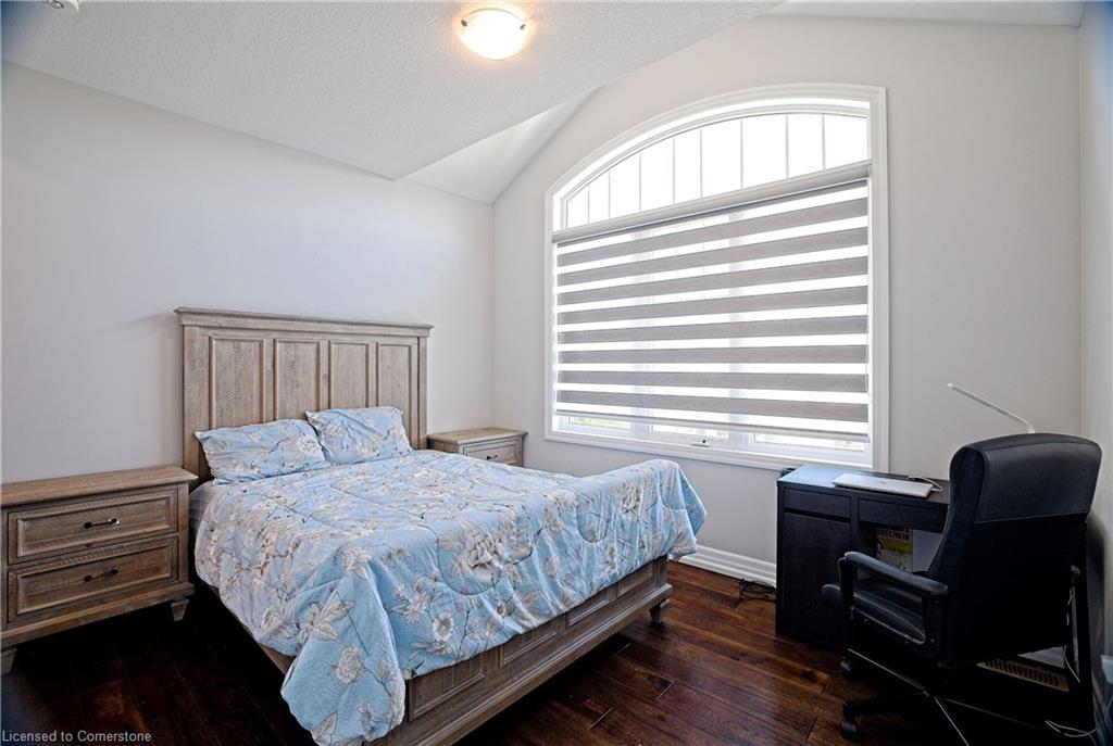 24 Pickett Place Property Photo 28