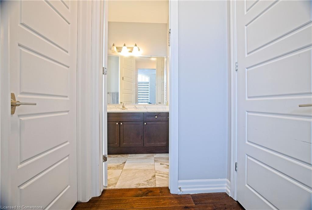 24 Pickett Place Property Photo 29