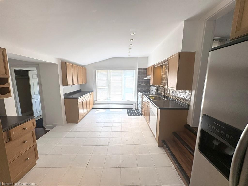 16 Dexter Street Property Photo 10