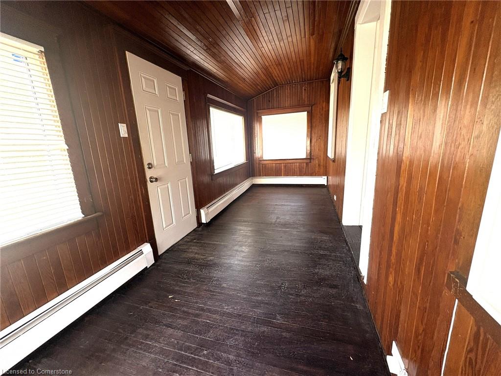 16 Dexter Street Property Photo 14