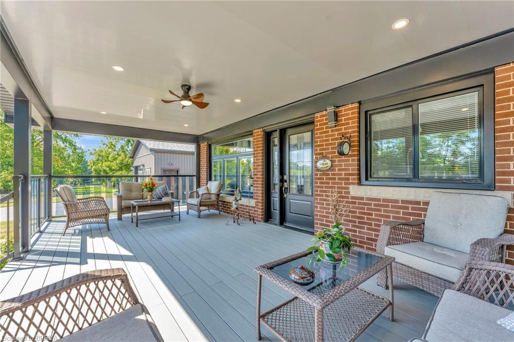 1574 Clyde Road Property Photo 8