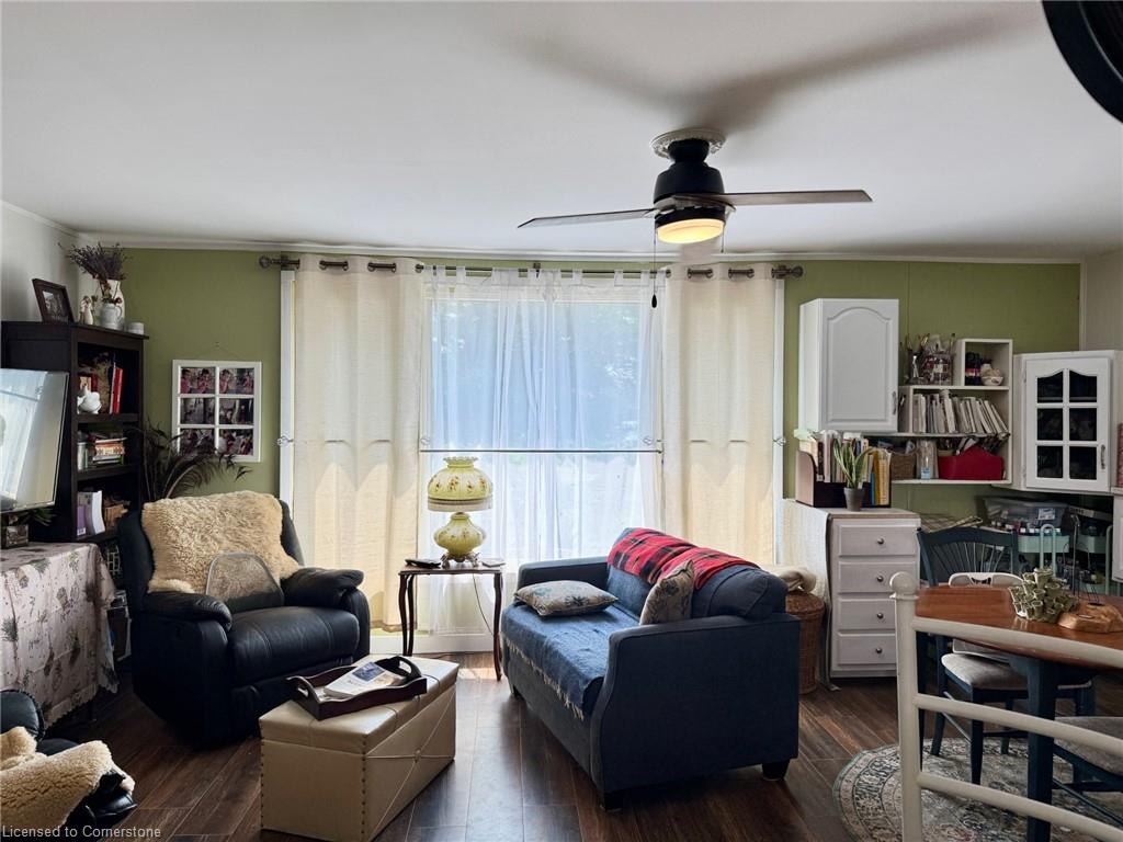 30 Bee Street Property Photo 2