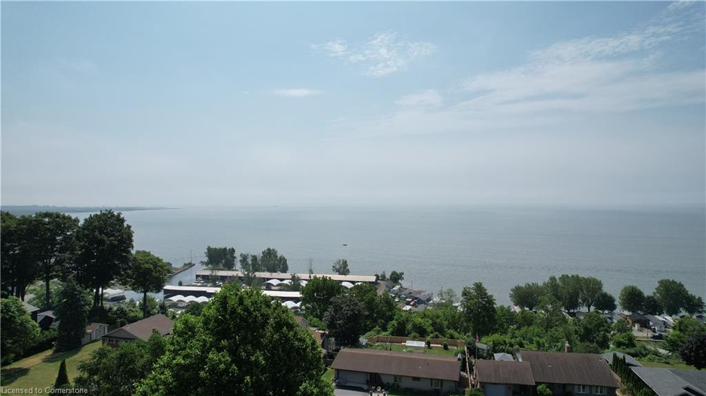 30 Bee Street Property Photo 40