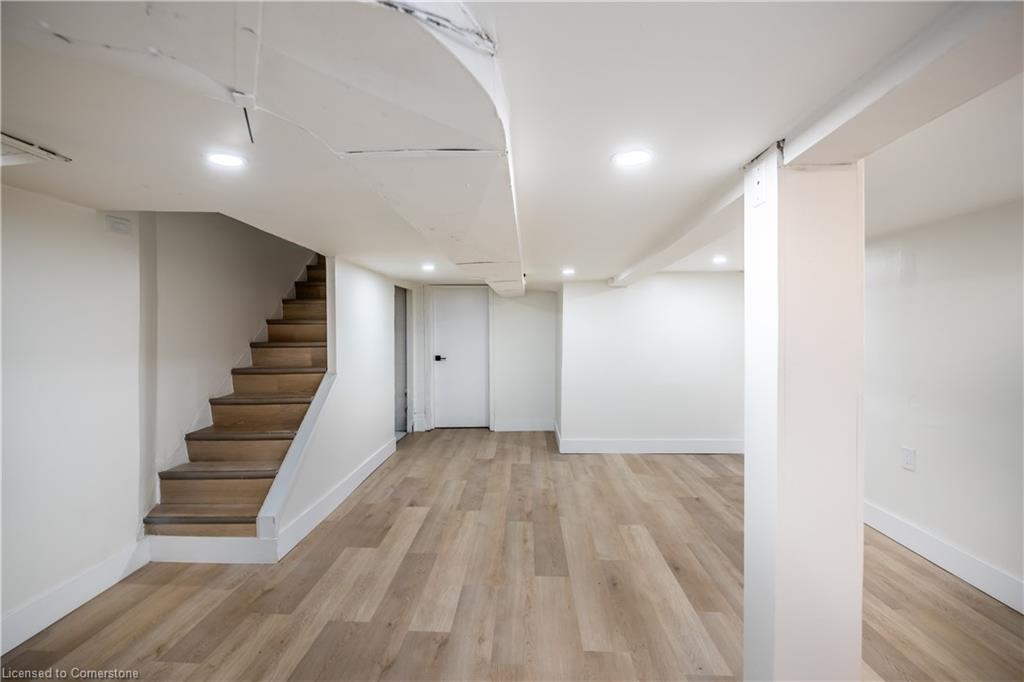 280 Emerald Street N Property Photo 33