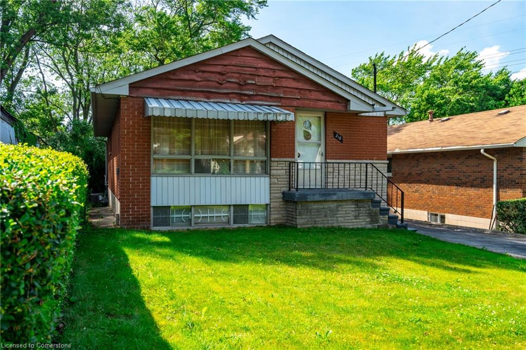 218 Bowman Street Property Photo 5