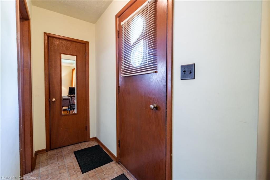 218 Bowman Street Property Photo 8