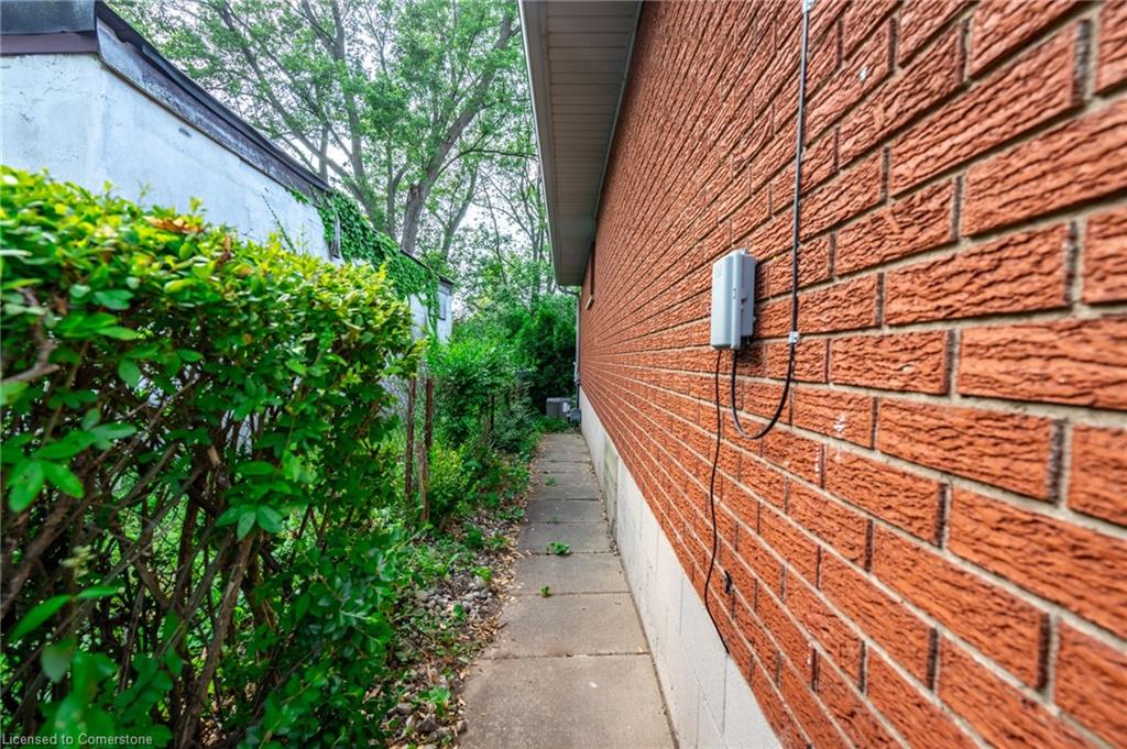 218 Bowman Street Property Photo 40